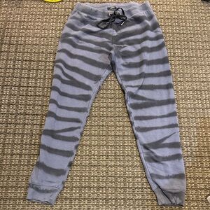 Butter Sweatpants in blue and Black. Size xs